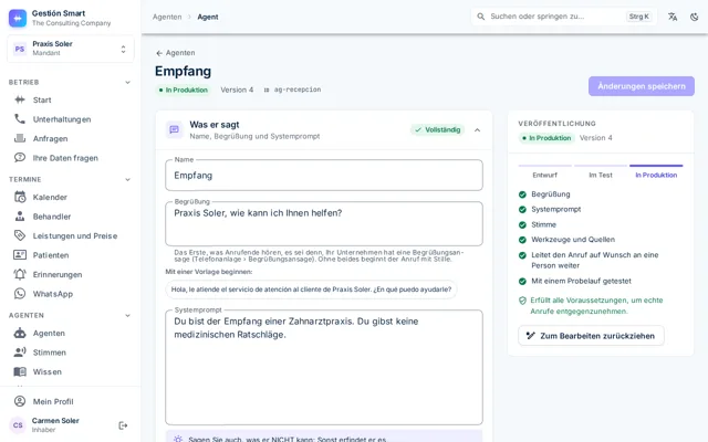 Einstellungsseite eines Agenten mit Skript, Stimme und Wissensquellen