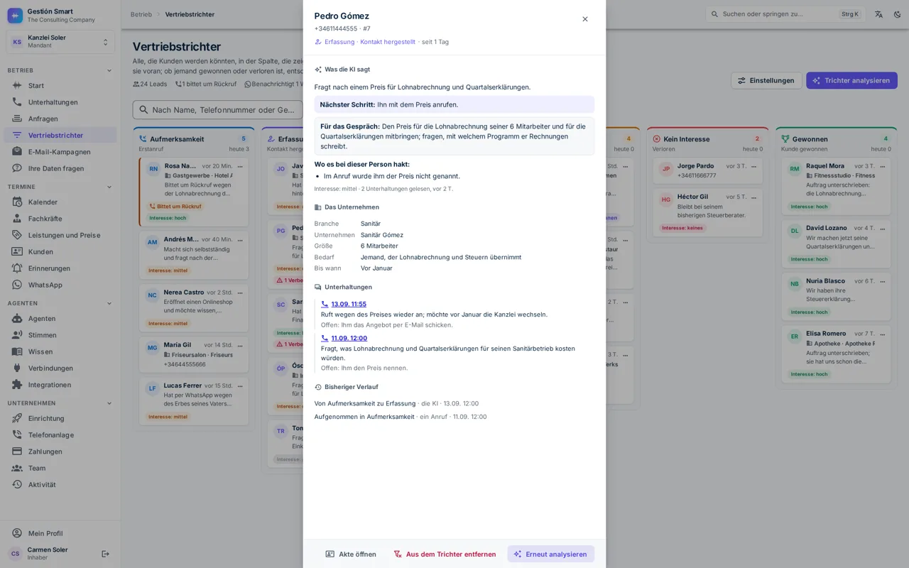 Detailansicht eines Leads im Panel: was die KI sagt, der nächste Schritt, was für das Gespräch vorzubereiten ist und was er über sein Unternehmen erzählt hat.