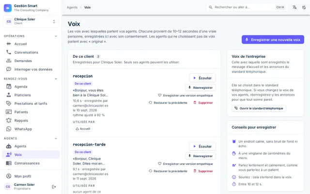 Écran Voix avec les enregistrements de l’entreprise, leur durée et qui les a enregistrés